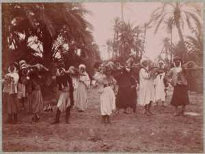 Sidi-Okba. le méchoui (Image de propagande coloniale)