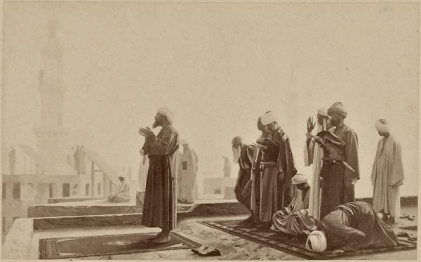 La prière du soir de J.-L. Gérôme (Image de propagande coloniale)