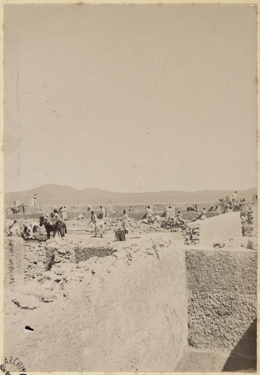 [Construction du Fort Lallemand par la colonne du capitaine Pujat] (Image de propagande coloniale)