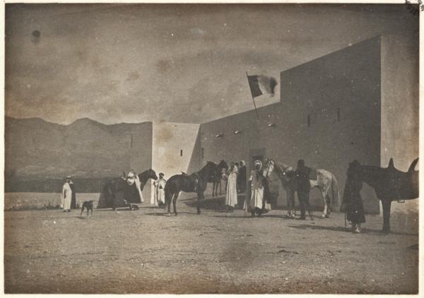 [Un poste saharien] (Image de propagande coloniale)