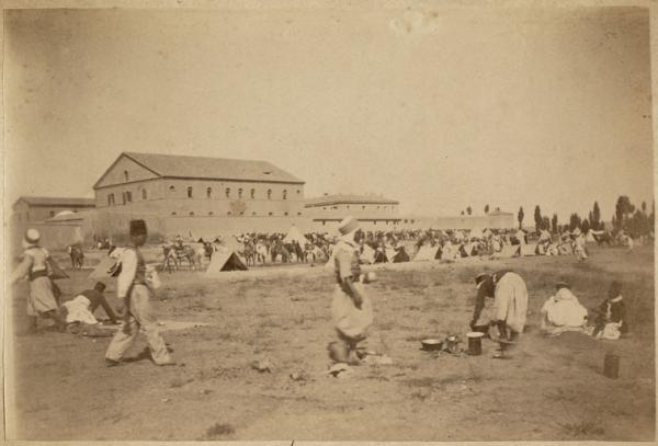 Djelfa. Campement de spahis (Image de propagande coloniale)