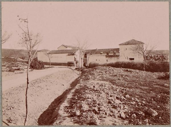 Bou-Hanifia : l'hôtellerie comprenant quelques baignoires (Image de propagande coloniale)