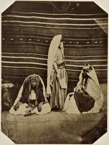 Naïlat, femmes des Oulet Naïl (Image de propagande coloniale)