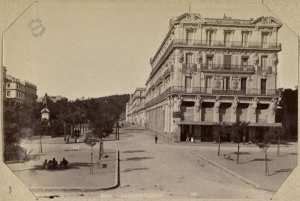 Bône. Le Cours national (Image de propagande coloniale)