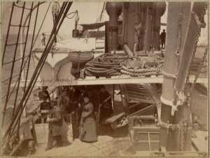 A bord de la ville de Madrid (Image de propagande coloniale)