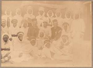 Un groupe de méharistes (Image de propagande coloniale)