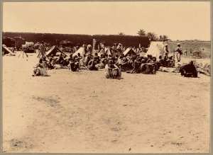 [Prisonniers après le combat d'In-Rhar (19 mars 1900)] (Image de propagande coloniale)