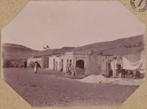 Taghit. Les maisons des commerçants (Image de propagande coloniale)