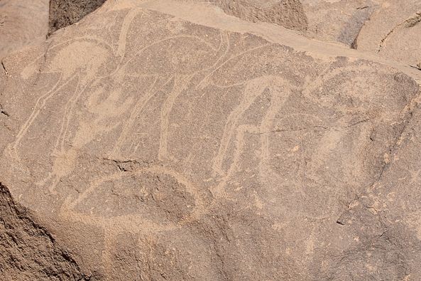 نقوش صخرية قرب تازروك