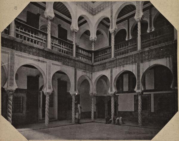 Palais de l'Archevêché (Image de propagande coloniale)