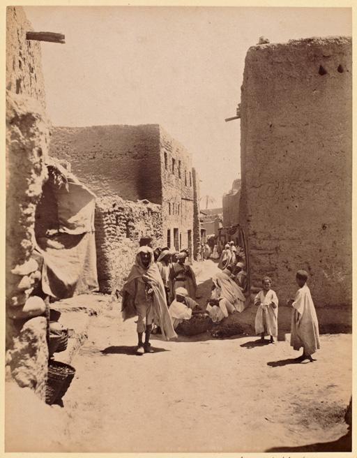 Une rue de Sidi-Okba (Image de propagande coloniale)