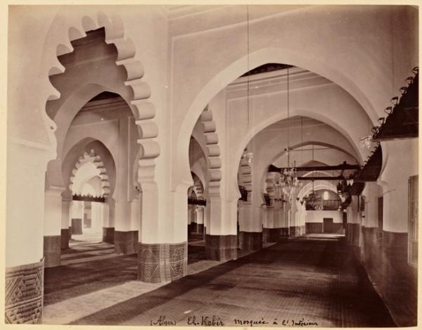 Alger. El Kébir. Mosquée à l'intérieur (Image de propagande coloniale)