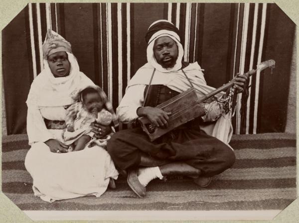 Algérie. Nègre [chaouch du bureau arabe d'El Aricha] (Image de propagande coloniale)