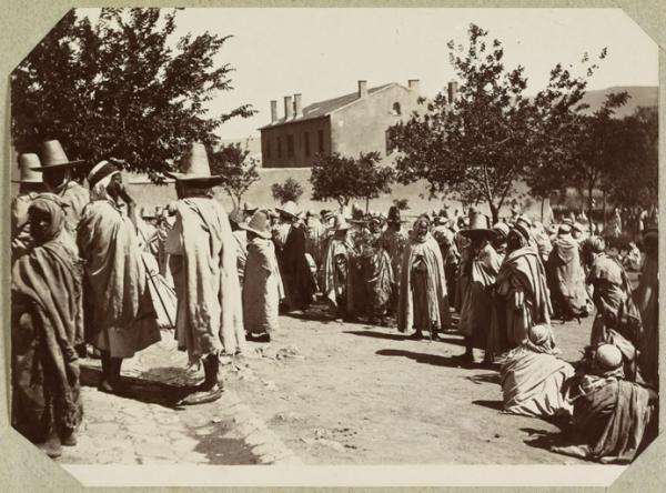 Algérie. Marché d'Ammi-Moussa (Image de propagande coloniale)