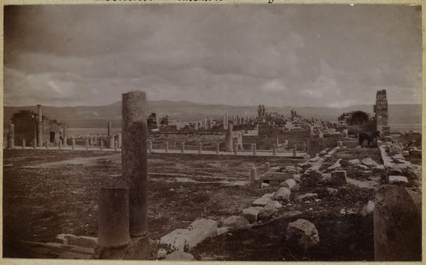 Basilique (Image de propagande coloniale)