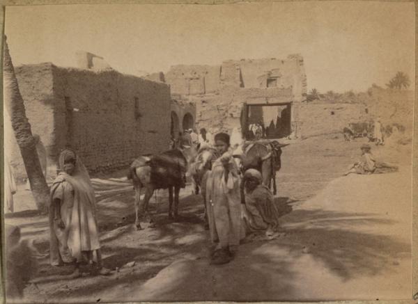 [Sidi-Okba : enfants] (Image de propagande coloniale)