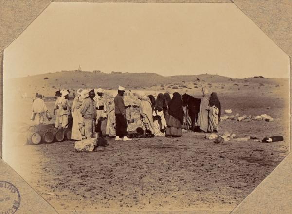 Zafrani. Femmes indigènes venant chercher de l'eau (Image de propagande coloniale)