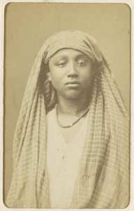 [Femme] (Image de propagande coloniale)