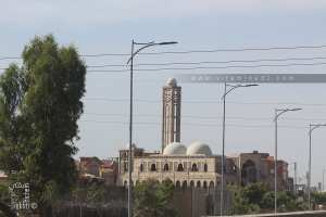 Mosquée en construction à l'entrée de Relizane