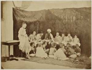 Meecid, école arabe (Alger) (Image de propagande coloniale)