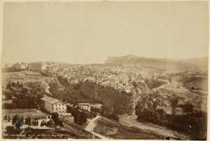 Constantine vu de la route de Sétif (Image de propagande coloniale)