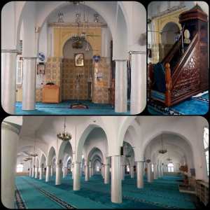 Salle des prières, mosquée aux cent colonnes, Cherchell Algérie.