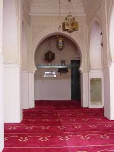 سر تشقق المساجد ؟؟