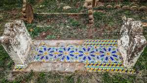 Ancienne tombe au cimetière de Sidi Tahar, Tlemcen