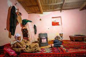 Le froid des hauts plateaux algériens permet de longues soirées autour d'un feu ou d'un poêle à gaz