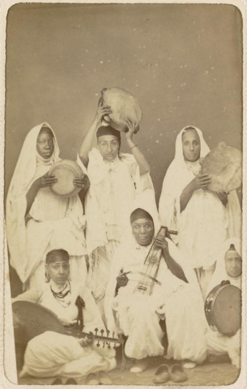 [Musiciens] (Image de propagande coloniale)