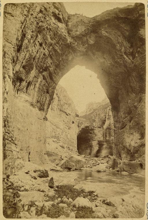 Constantine. Les gorges du Rhummel. Les Voûtes (Image de propagande coloniale)