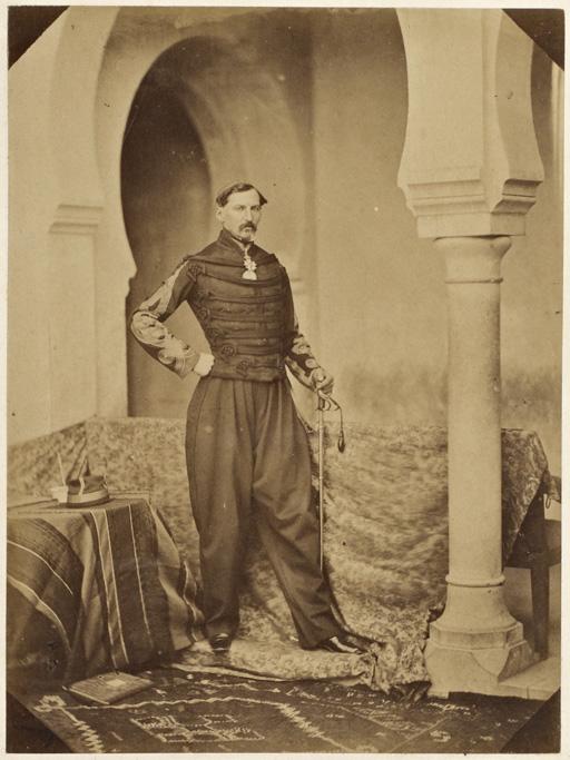 Le général de brigade, Durieu, commandant la subdivivision de Mascara (Image de propagande coloniale)