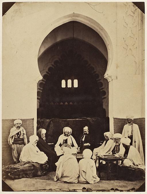 Medjelès, tribunal supérieur musulman (Image de propagande coloniale)