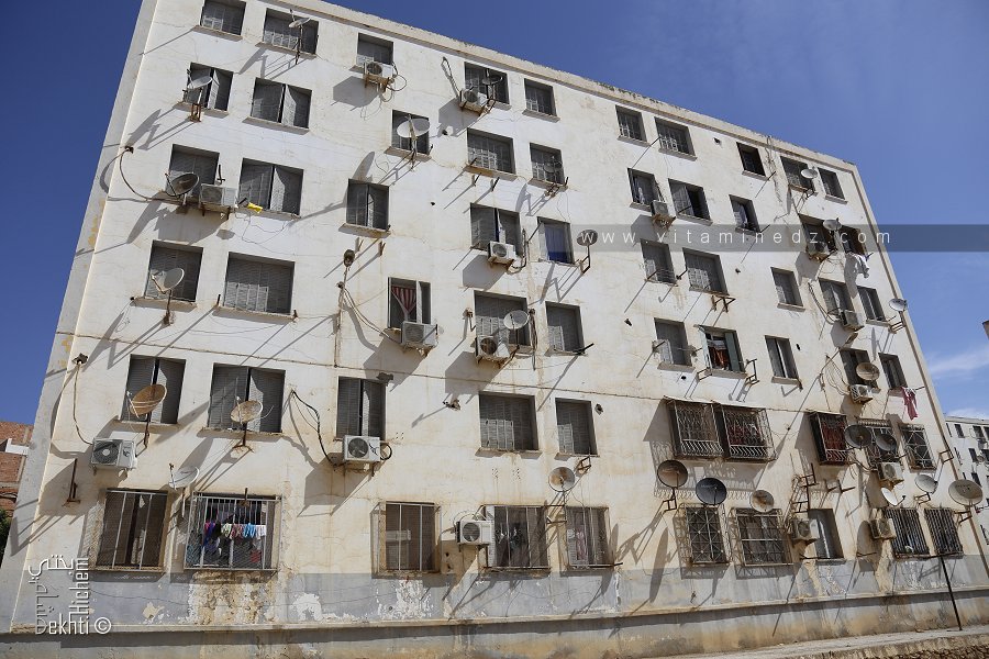 Bâtiment à Relizane