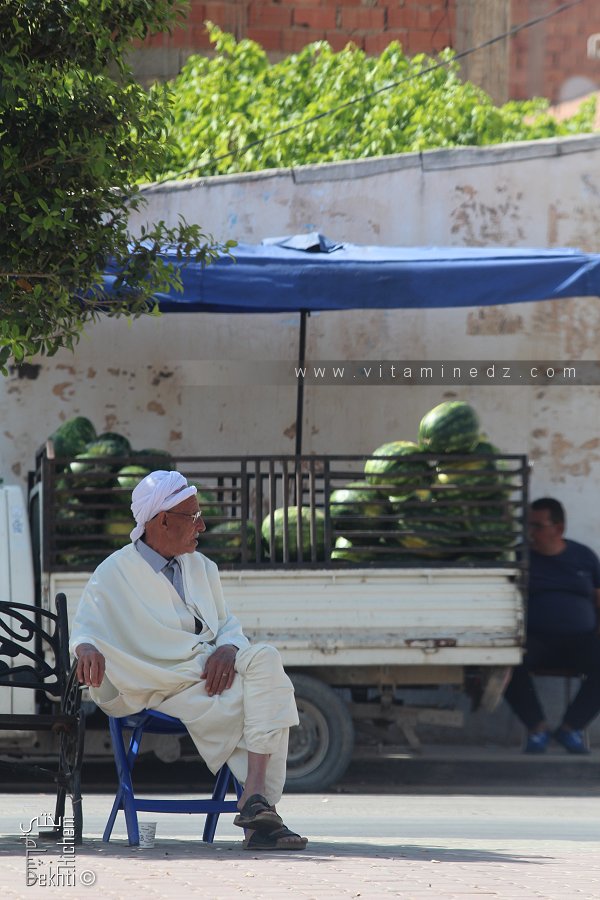 Costume traditionnel masculin de la région de Relizane