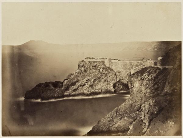 Le fort Santa-Cruz et le port d'Oran (Image de propagande coloniale)