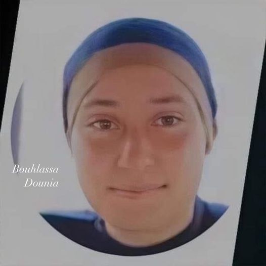 Dounia (19 ans) meurt des suites de ses graves brûlures, après avoir contribué à sauver la vie à 68 enfants piégés par les flammes dans un camp scout à El Kala.