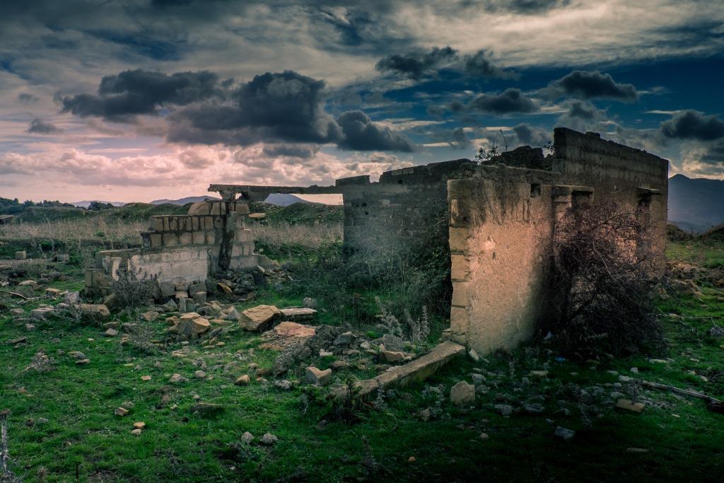 Montagne : vieille batisse