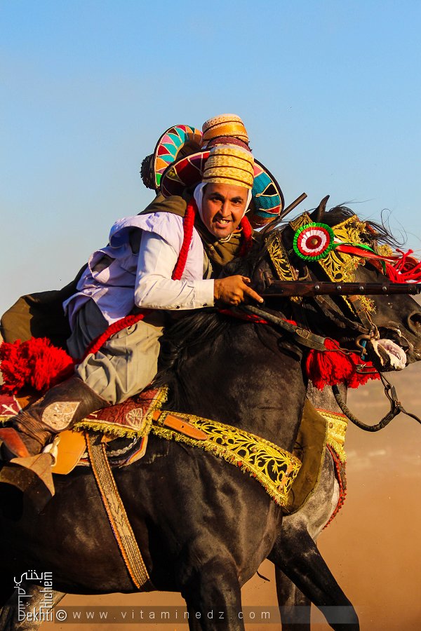 Cavalier en pleine course de fantasia