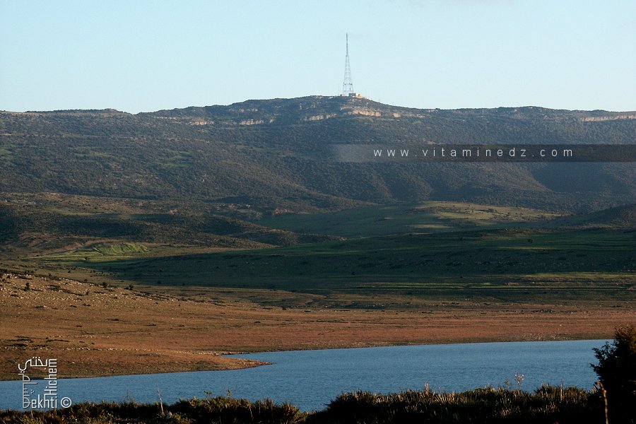 Barrage d'El Mefrouche suplombé par Djbel Nador