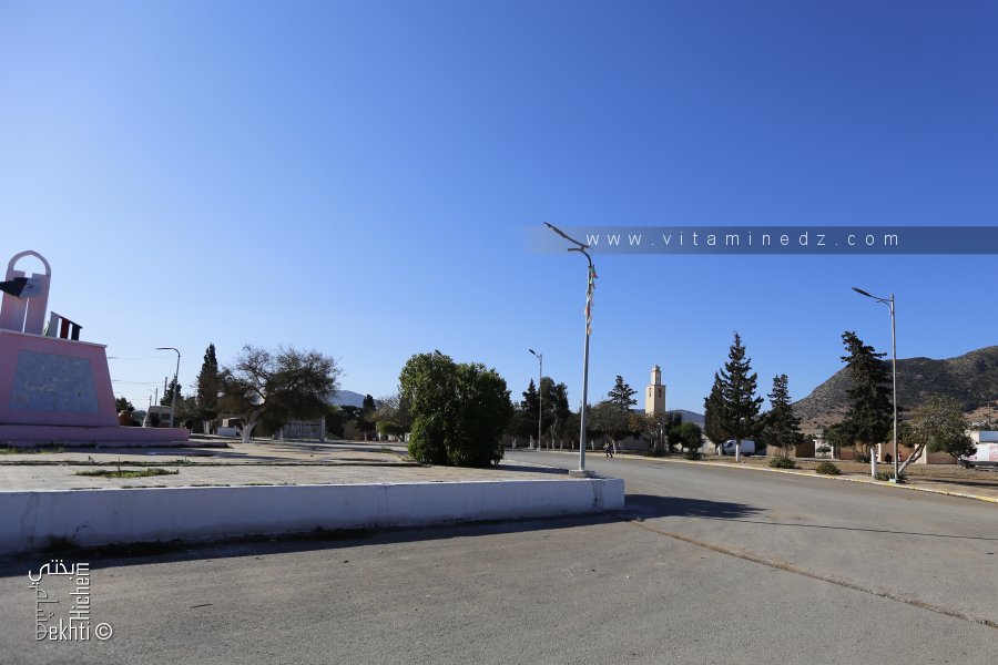 Placette et Mosquée - Douar El Msaada Ben Badis