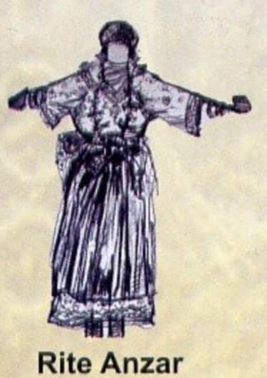 اناير من فلكلور احتفالي الى طقس تعبدي؟