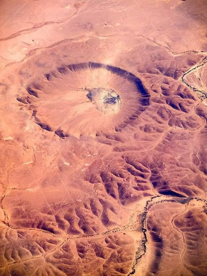 Le cratère de Madna ou cratère de Talemzane