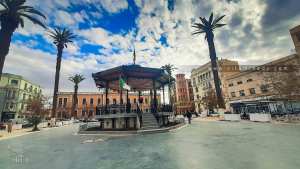 Place Carnot à Sidi Bel Abbes avec son kiosque à musique