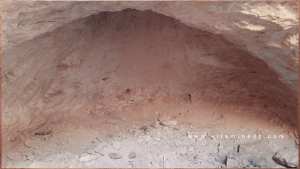Vue souterraine de matmora Sorte de silo à grains, enterré.  (Maroc) (Algérie)