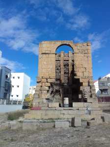 Situé dans la ville de Sétif, le tombeau dit de Scipion