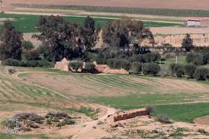 Fermes coloniales non loin de Taslit (Commune Sidi Abdelli)