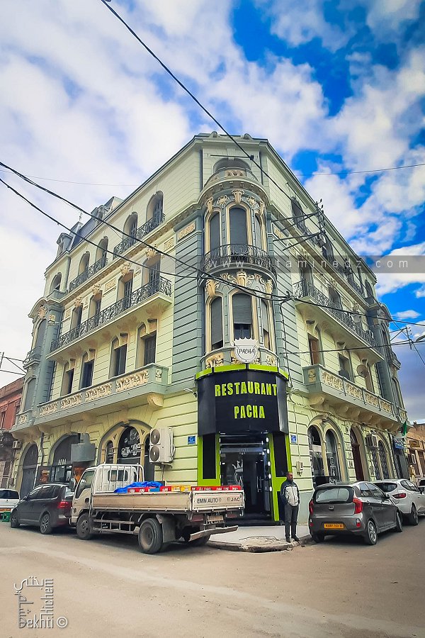 Joli immeuble colonial à Sidi Bel Abbes