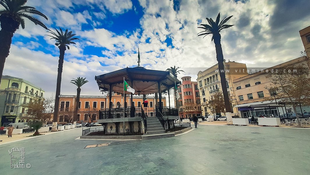 Place Carnot à Sidi Bel Abbes avec son kiosque à musique