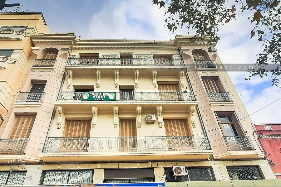 Immeuble colonial à Sidi Bel Abbes abritant le siège de l'USMBA